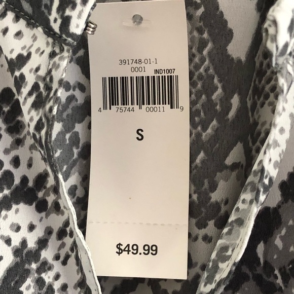 Banana Republic Sleeveless Racerback Halter Top Snake Print Small NWT - Picture 5 of 12